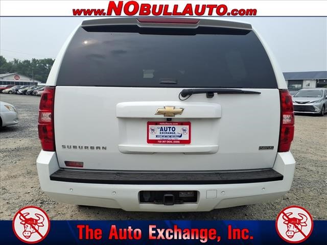 2011 Chevrolet Suburban LS:RS25184