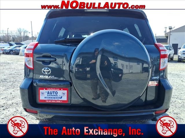 2011 Toyota RAV4 Base:RS25144