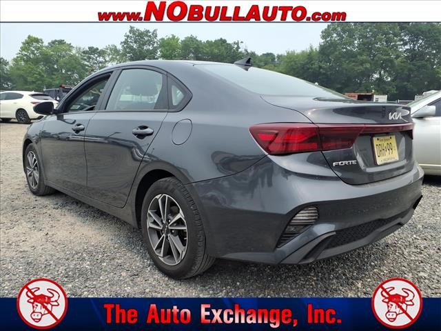 2023 Kia Forte LX:RS25183