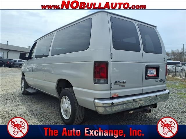 2011 Ford E-Series E-350 SD XLT:RS25140