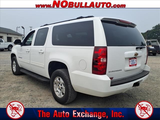 2011 Chevrolet Suburban LS:RS25184