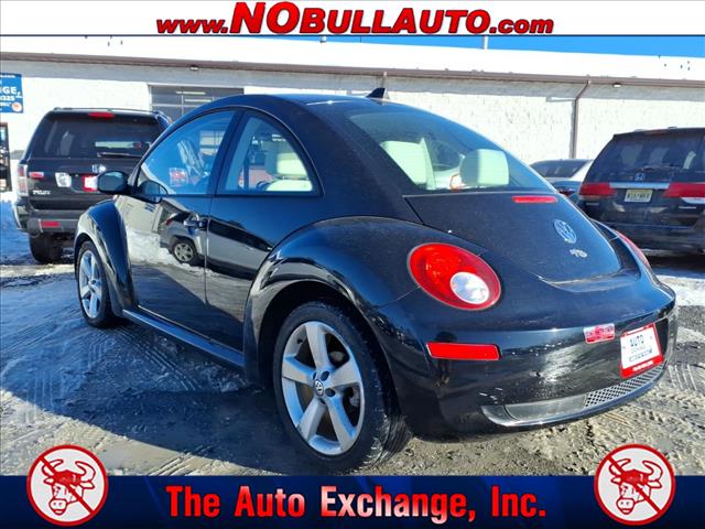 2008 Volkswagen New Beetle Triple White PZEV:RS25106