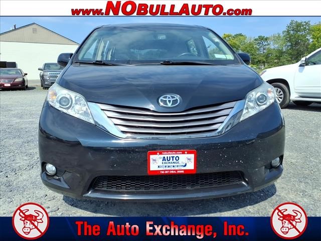 2016 Toyota Sienna XLE 7-Passenger Auto Access Seat:RS25198