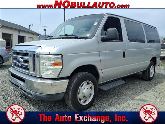2011 Ford E-Series E-350 SD XLT:RS25140