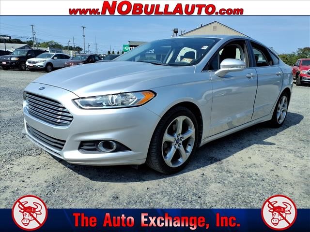 2013 Ford Fusion SE:RS25197