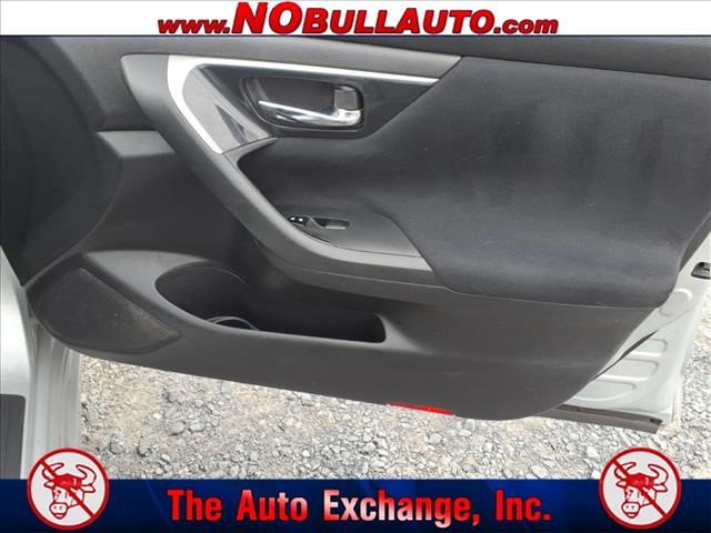 2014 Nissan Altima 2.5 S:RS25216