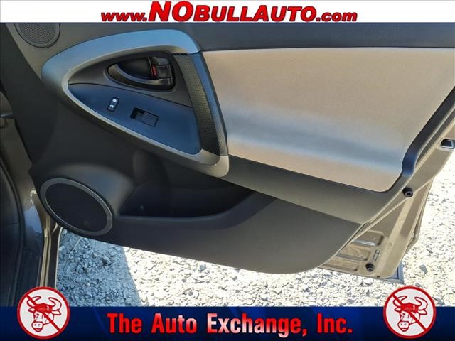2012 Toyota RAV4 Base:RS25212