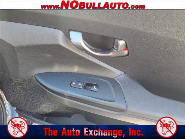 2020 Hyundai VELOSTER 2.0L:RS25077