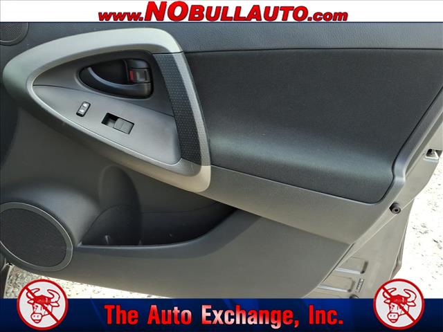 2011 Toyota RAV4 Sport:RS25133