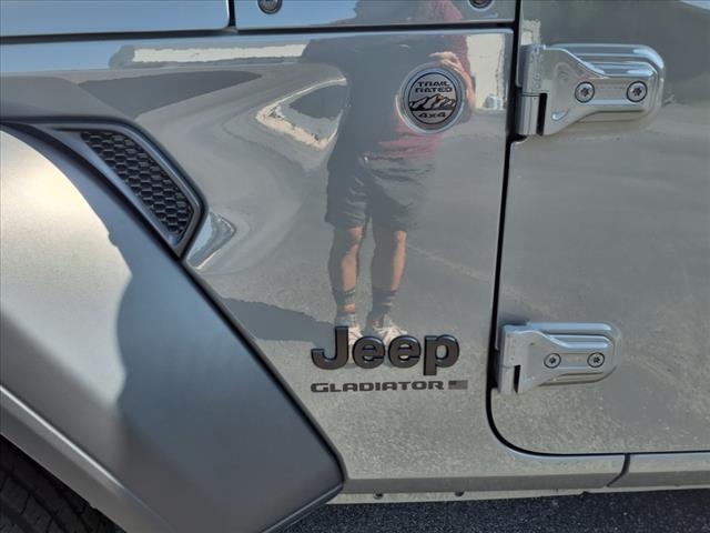 2023 Jeep Gladiator Sport S
