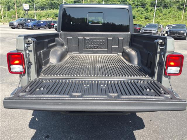2023 Jeep Gladiator Sport S