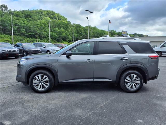 2023 Nissan Pathfinder SL