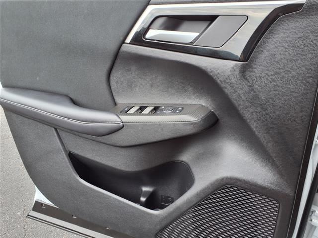 2024 Mitsubishi Outlander ES