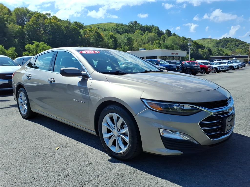 2024 Chevrolet Malibu LT with 1LT FWD