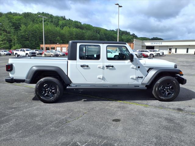 2025 Jeep Gladiator Sport