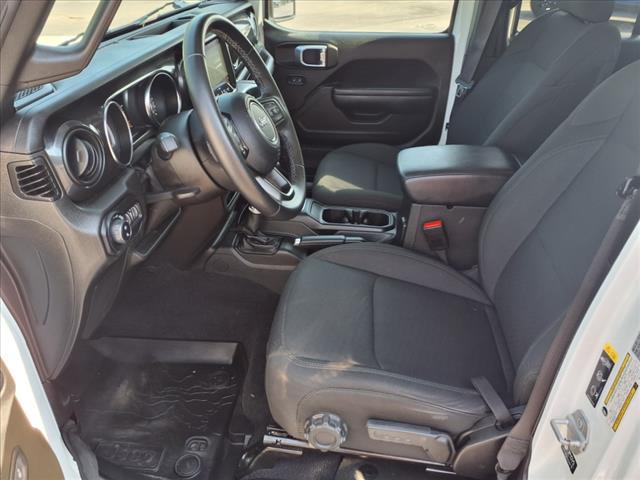 2022 Jeep Gladiator Sport