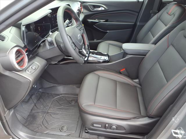 2025 Chevrolet Trax RS
