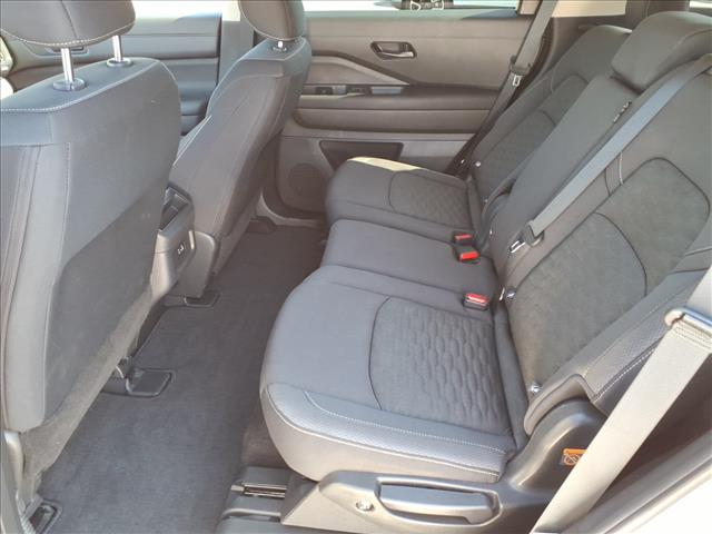 2024 Nissan Pathfinder S