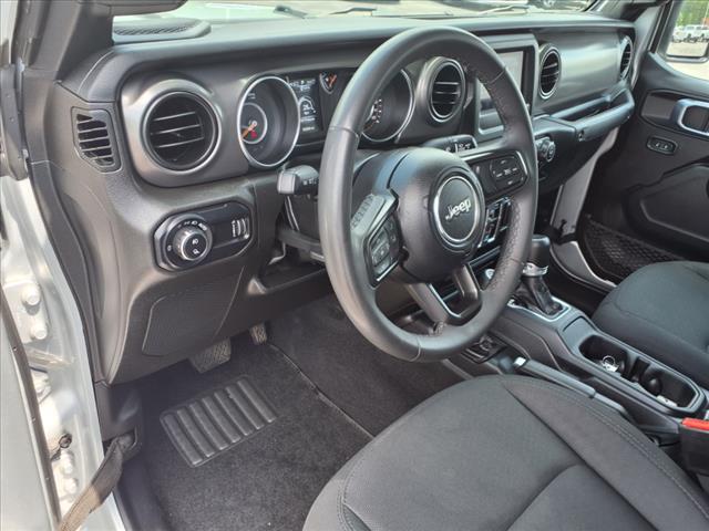 2023 Jeep Gladiator Sport