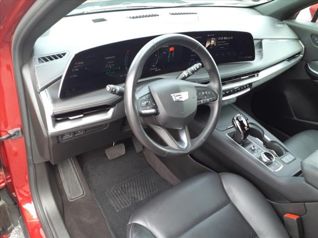2024 Cadillac XT4 Premium Luxury