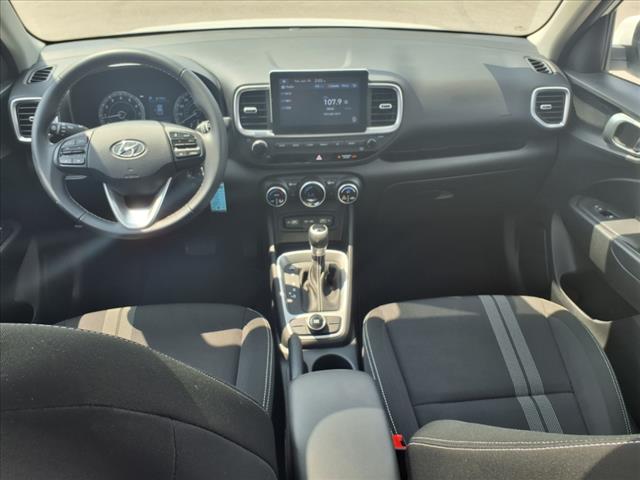 2022 Hyundai VENUE SEL