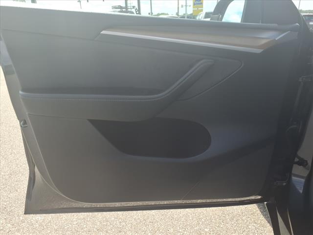 2024 Tesla Model Y Base