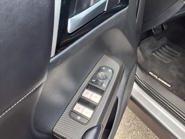 2022 Mitsubishi Outlander Black Edition