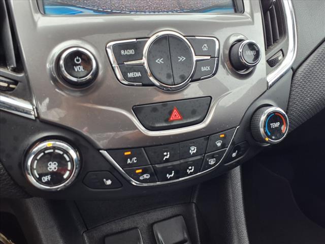 2017 Chevrolet Cruze LT Auto