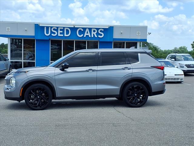 2022 Mitsubishi Outlander Black Edition