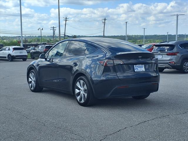 2024 Tesla Model Y Base