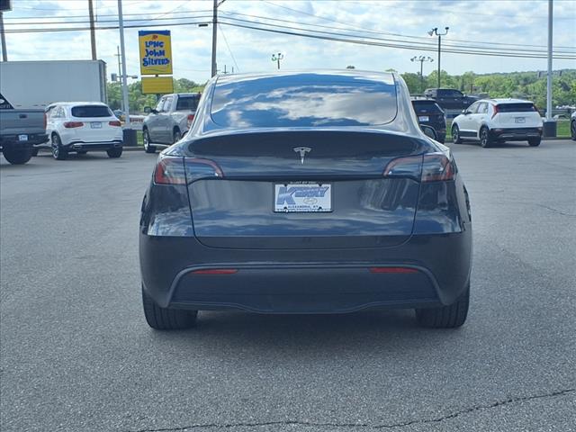 2024 Tesla Model Y Base