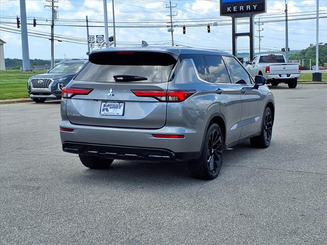 2022 Mitsubishi Outlander Black Edition