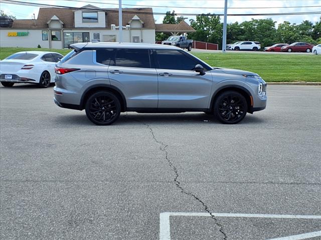 2022 Mitsubishi Outlander Black Edition