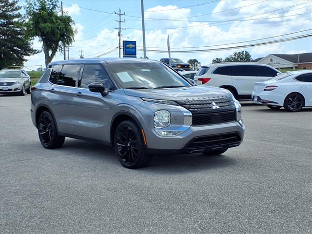 2022 Mitsubishi Outlander Black Edition