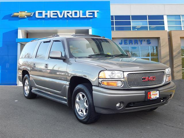 Preowned 2005 GMC Yukon XL Denali  DVD for sale by Jerry's Chevrolet, INC. in Leesburg, VA