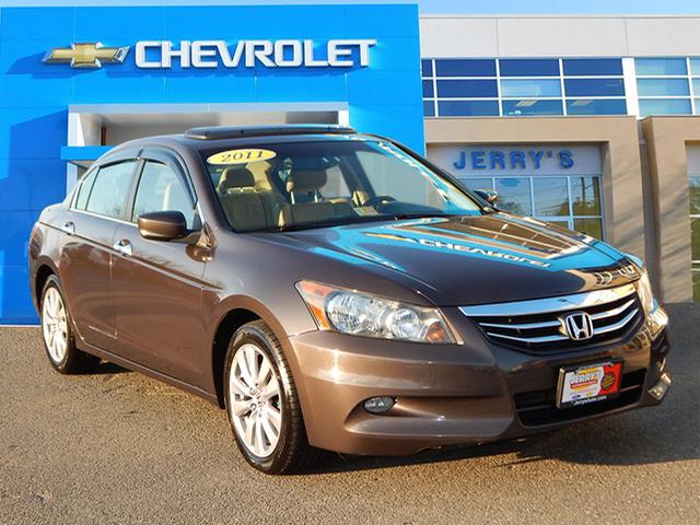 Preowned 2011 HONDA Accord EX-L for sale by Jerry's Chevrolet, INC. in Leesburg, VA