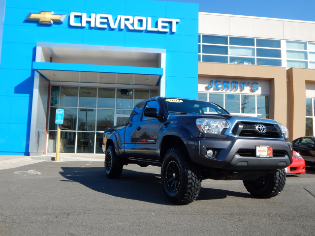 Preowned 2012 TOYOTA Tacoma Base V6 for sale by Jerry's Chevrolet, INC. in Leesburg, VA