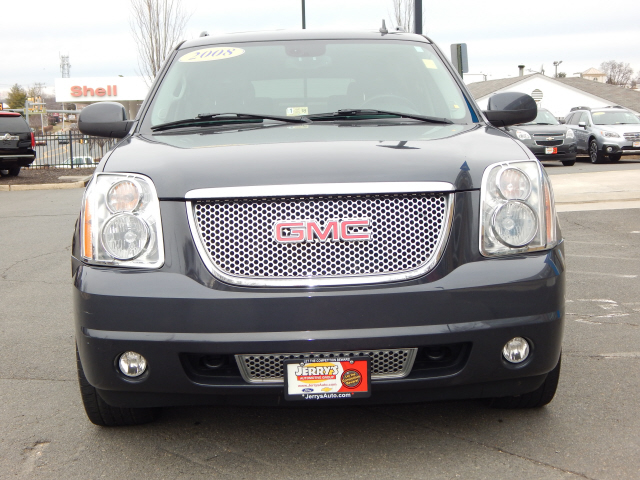 Preowned 2008 GMC Yukon XL Denali for sale by Jerry's Chevrolet, INC. in Leesburg, VA