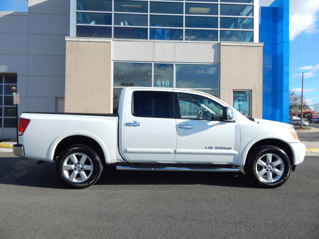 Preowned 2015 NISSAN Titan SL   Nav for sale by Jerry's Chevrolet, INC. in Leesburg, VA