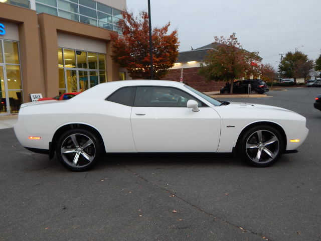 Preowned 2014 Dodge Challenger Nav for sale by Jerry's Chevrolet, INC. in Leesburg, VA