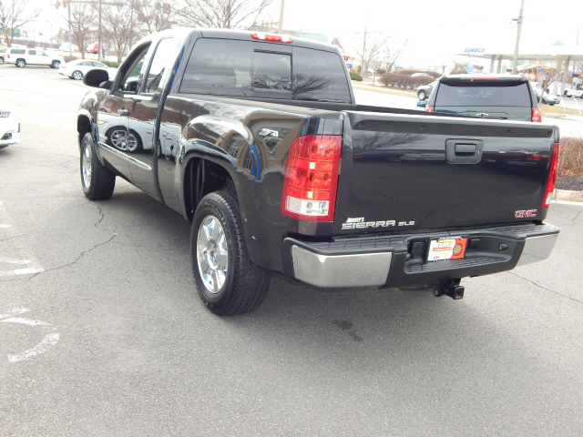 Preowned 2012 GMC Sierra SLE Z71 for sale by Jerry's Chevrolet, INC. in Leesburg, VA