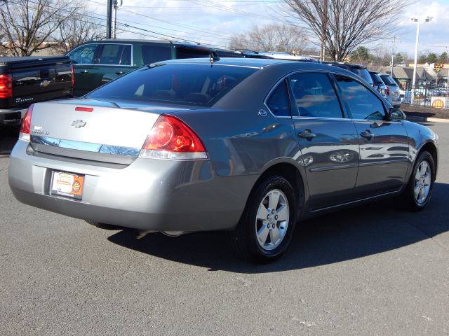 Preowned 2006 Chevrolet Impala LT for sale by Jerry's Chevrolet, INC. in Leesburg, VA