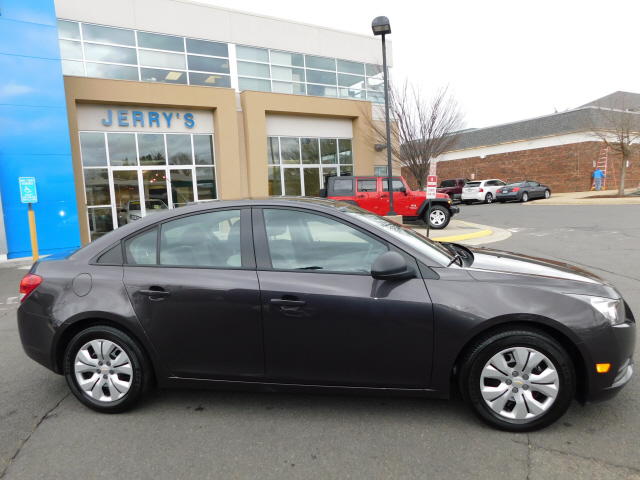 Preowned 2014 Chevrolet Cruze LS Auto for sale by Jerry's Chevrolet, INC. in Leesburg, VA