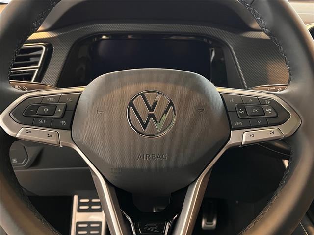 2025 Volkswagen Atlas Cross Sport 2.0T SEL R-Line