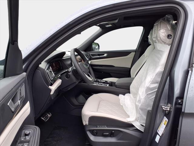 2025 Volkswagen Atlas Cross Sport 2.0T SEL Premium R-Line