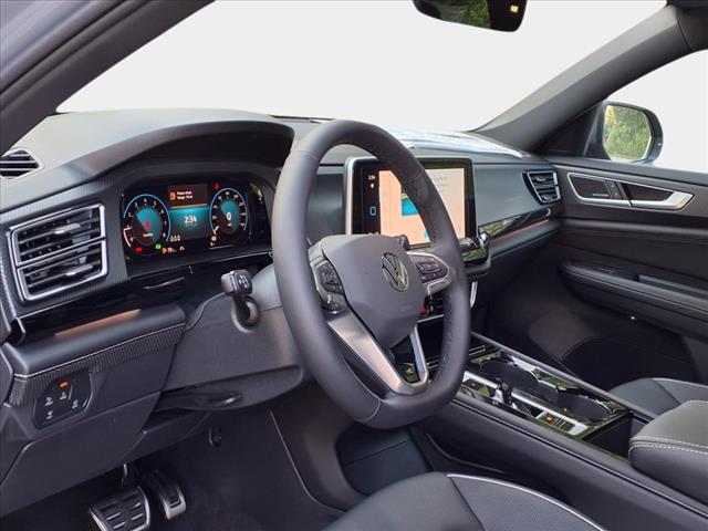 2025 Volkswagen Atlas Cross Sport 2.0T SEL Premium R-Line