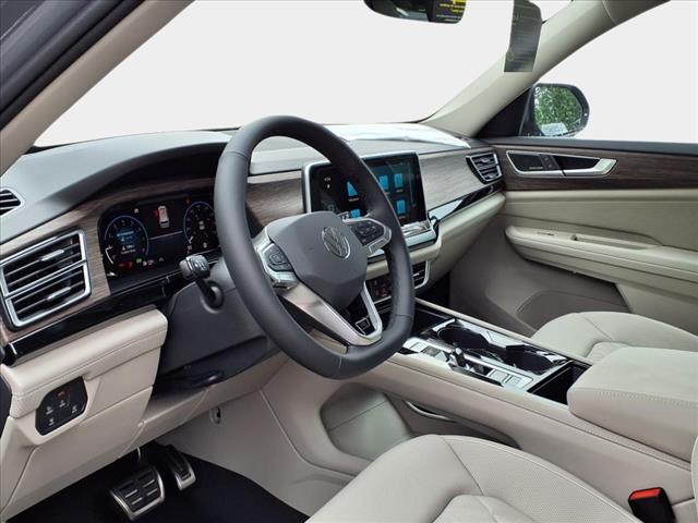 2025 Volkswagen Atlas 2.0T SEL Premium R-Line