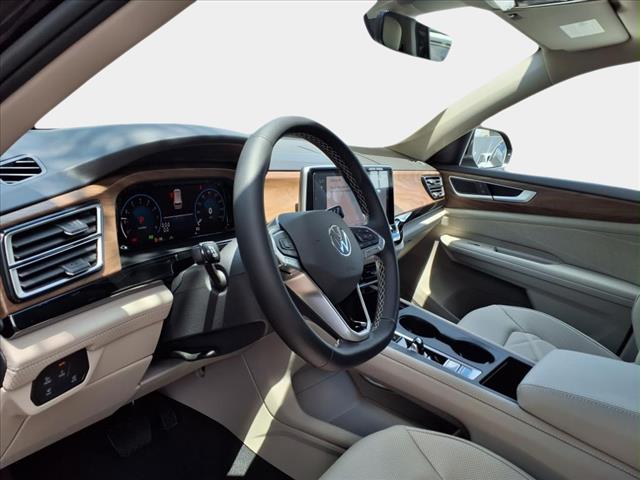 2025 Volkswagen Atlas 2.0T SE