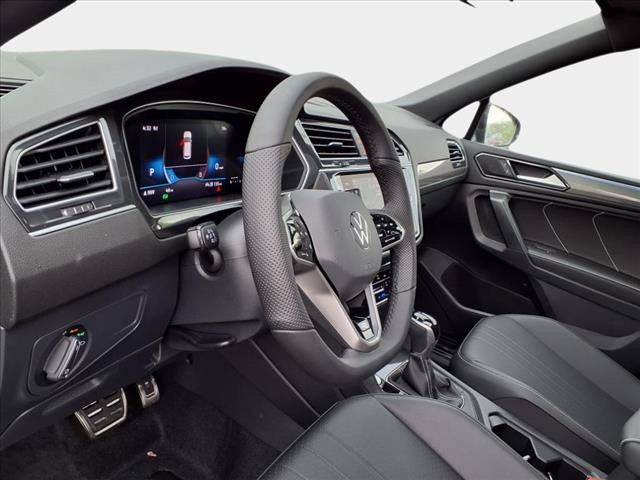 2024 Volkswagen Tiguan 2.0T SE R-Line Black