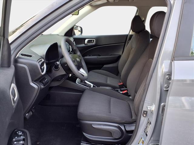 2022 Hyundai VENUE SE